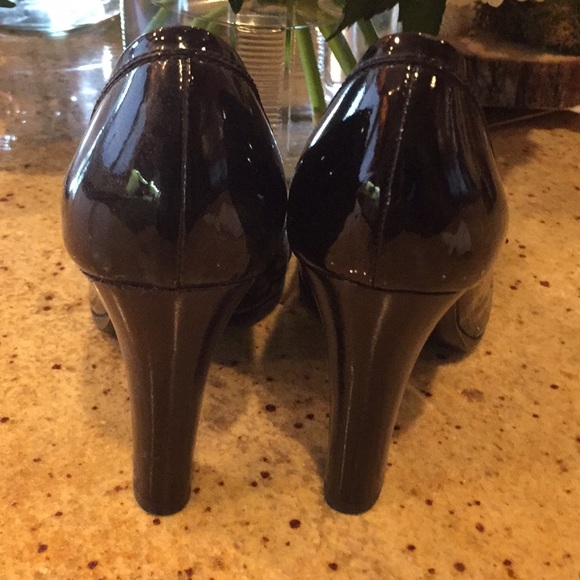 Fendi black heels! - Picture 3 of 7